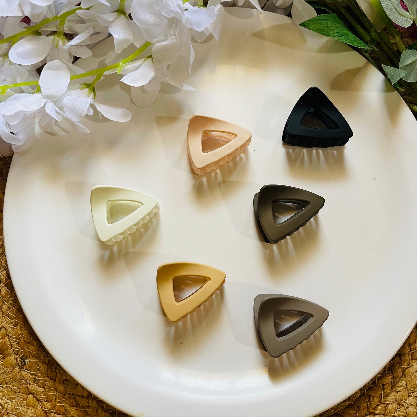 Matt Finish Triangle Hair Claw