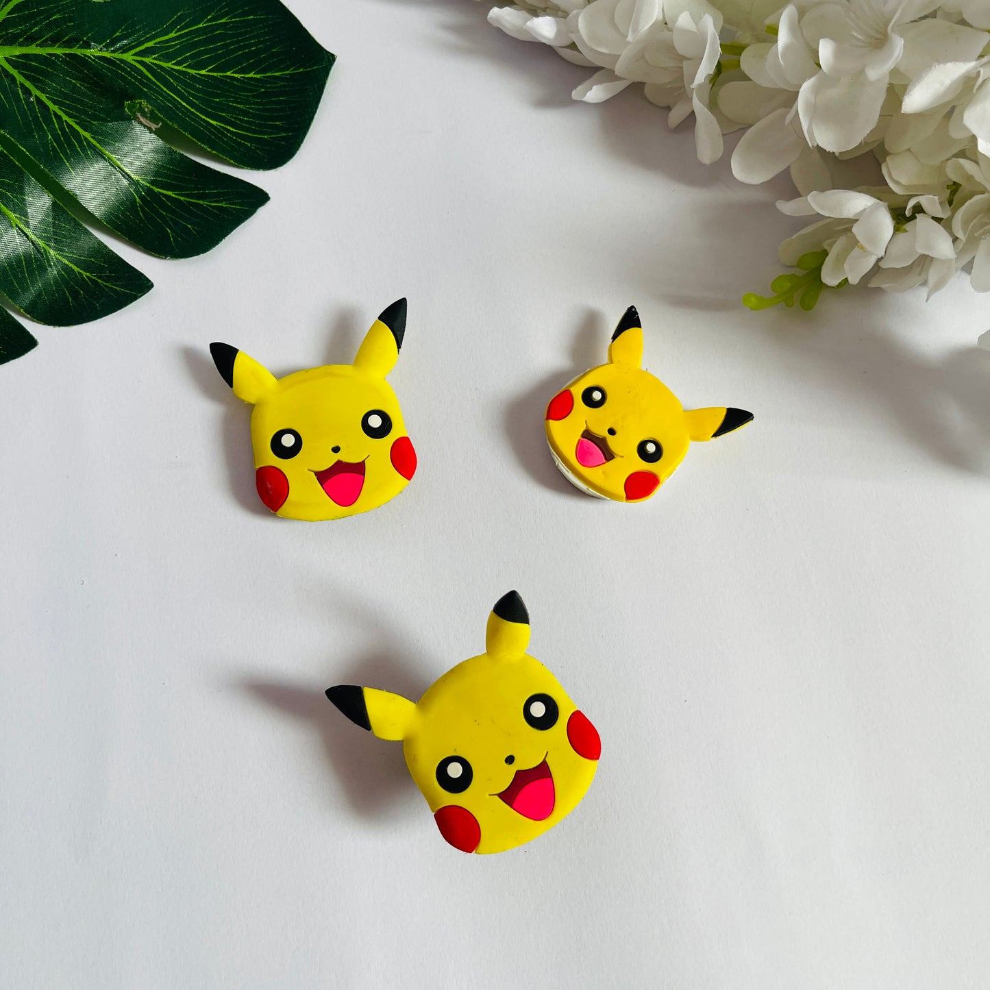 Pikachu Mobile Holder