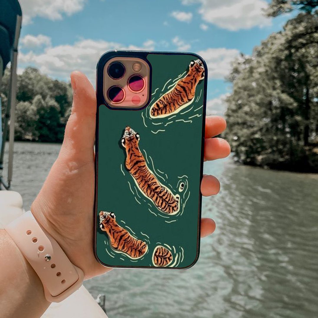 Regal Wild Aura Tigers Printed Protective Phone Case Back Cover