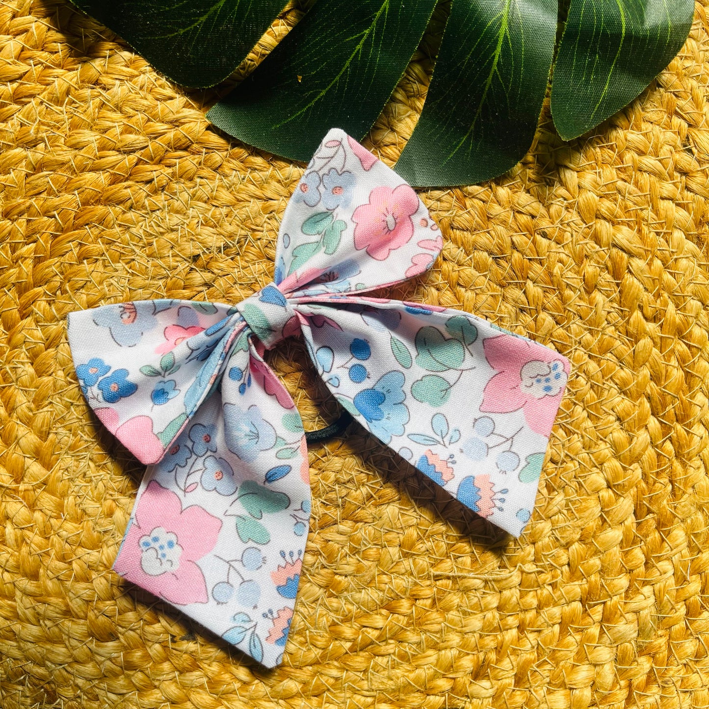 white Floral Printed Bow