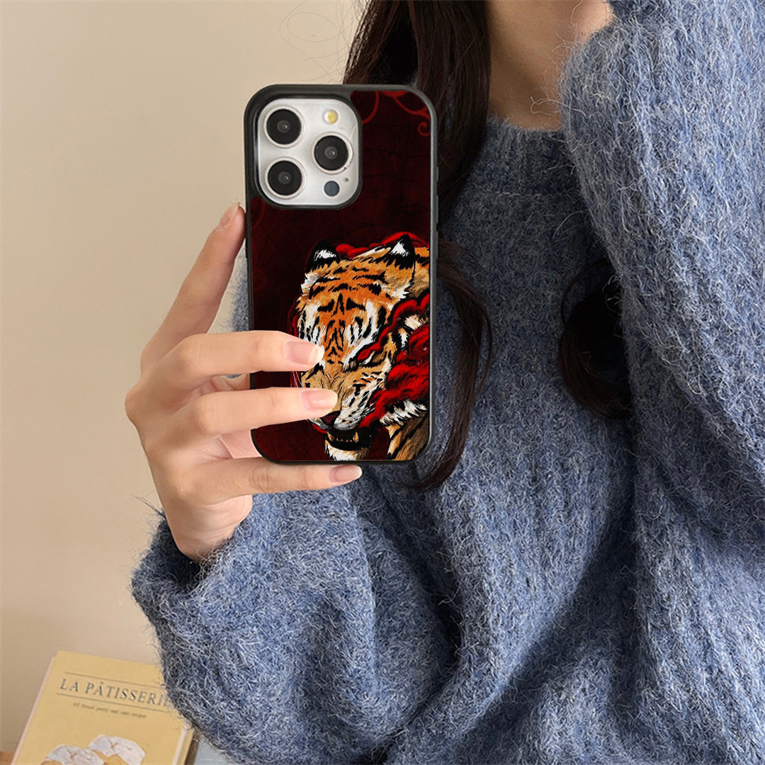 Fierce Wild Aura Tiger Printed Protective Phone Case Back Cover