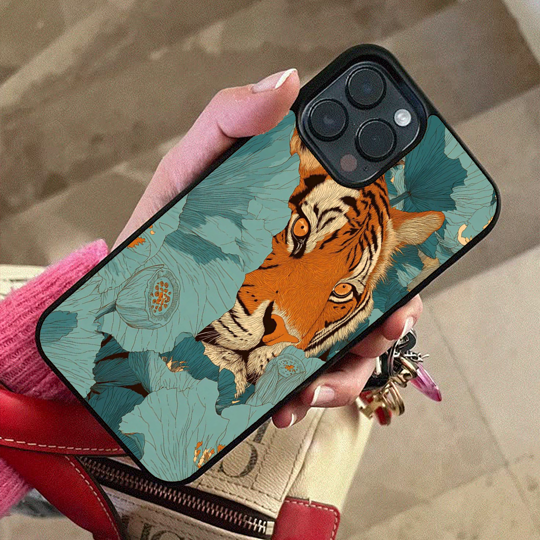 Crown Wild Aura Tiger Printed Protective Phone Case Back Cover